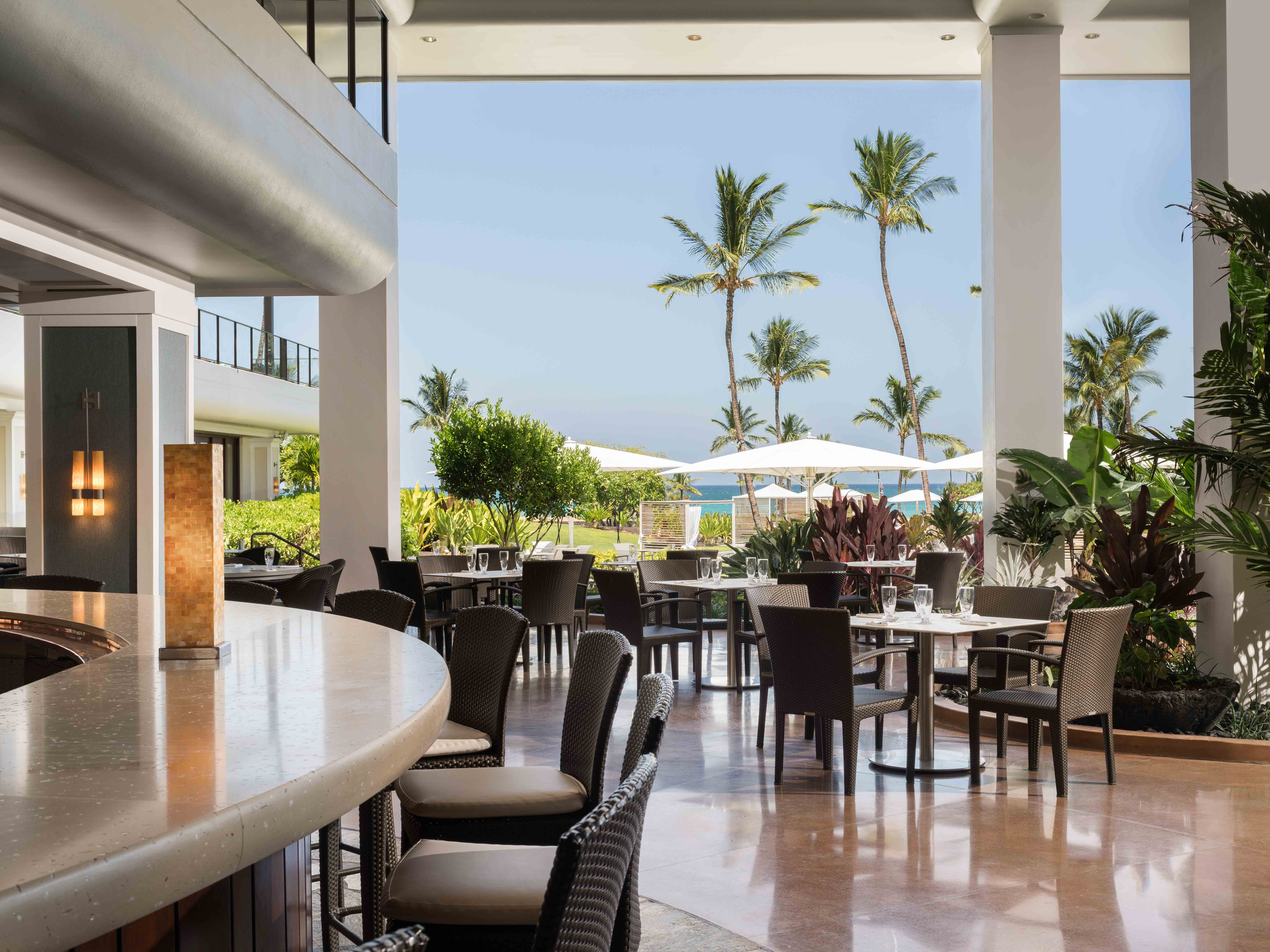 Marriott's Waikoloa Ocean Club Calls Bar and Grille. Marriott's Waikoloa Ocean Club is located in Waikoloa Beach, Big Island, Hawai‘i United States.